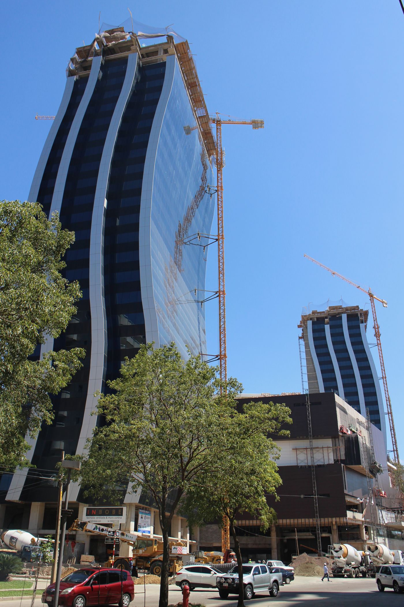 Torres del Paseo en proceso de construcción